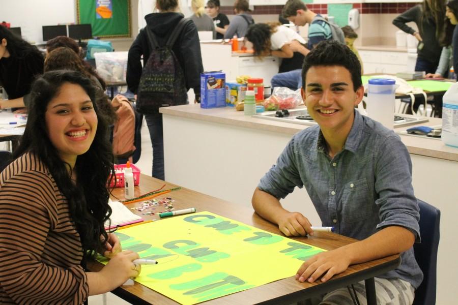 Students Fashionistas Turn the Hallways Into a Run Way     