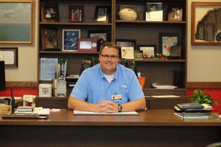 Dr. Jeff Stichler, new principal at Caney Creek High School, took over for Principal Trish McClure over the summer to start the 2017-2018 school year. Previously, Stichler served as principal at Moorhead Junior hIgh.