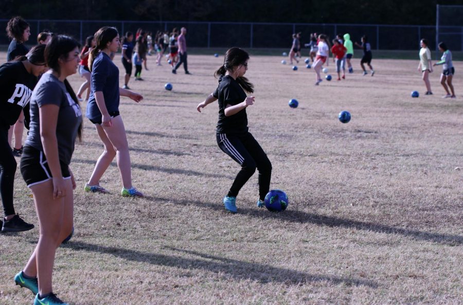INCREASING NUMBERS. Girls tryouts had 73 players on the field. 22 players were
added in comparison to last season due to coaches efforts to add in a third team.