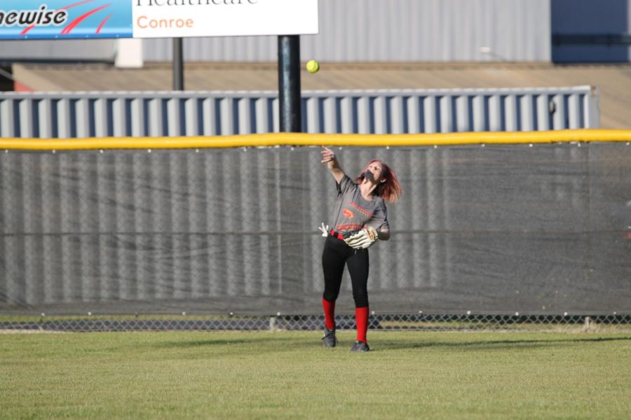 Kylie Hoagland cough what was suppose to be a home run but got cut short. " I didn't think I was going catch it but I did" kylie said