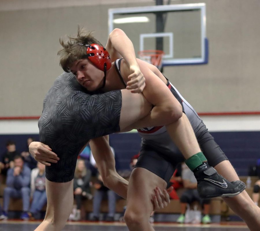 On Dec,17.2023 Jaden Mackinnon finishes a double against Cywoods in his semi-finals match at the falcon invite. Mackinnon went on to place 2 out of a 16 man bracket.