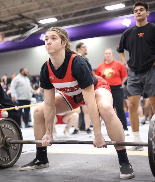 SET. Senior Kyra Rosencran ready to attempt her deadlift on Saturday, Feb. 1, 2025.