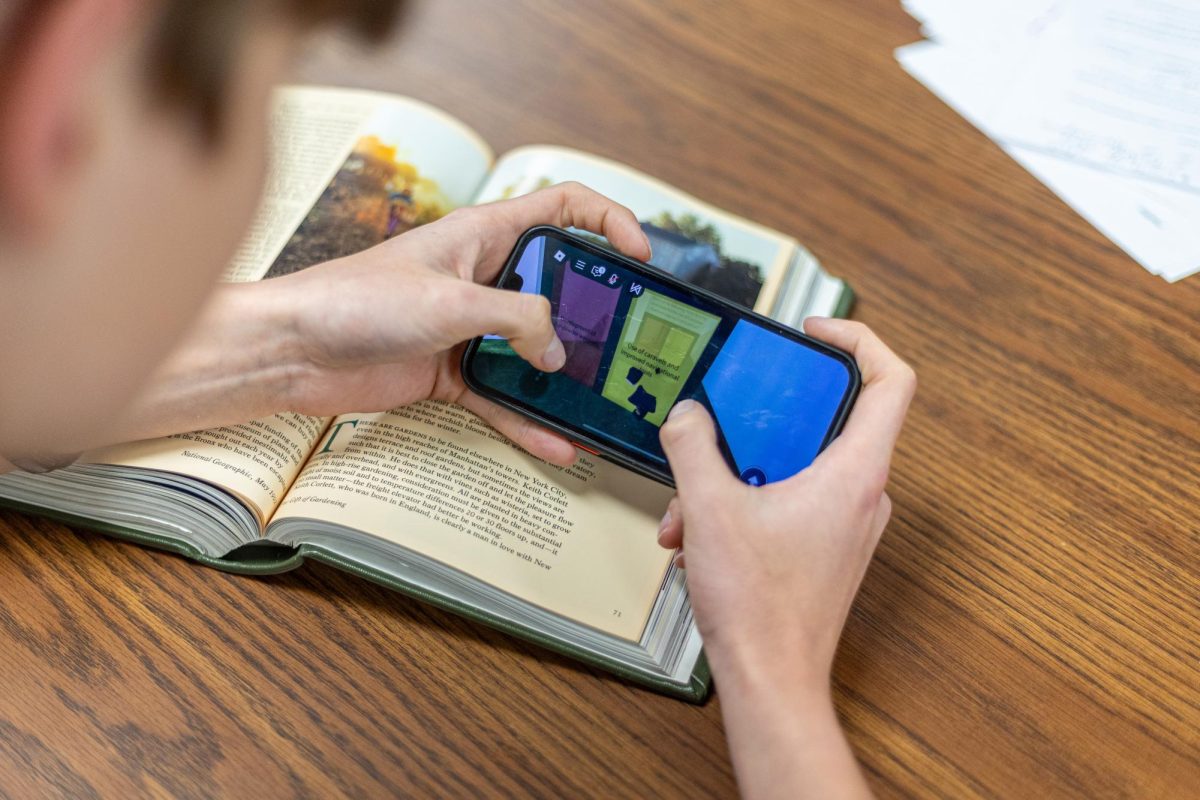 Students utilize Roblox to boost learning motivation