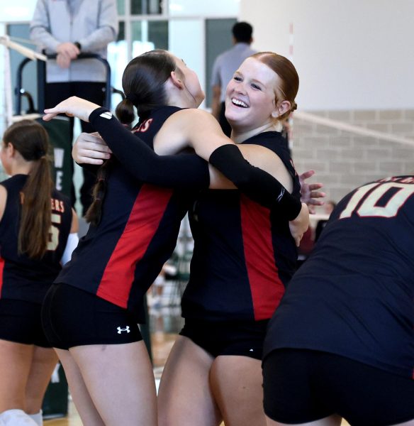 Navigation to Story: GALLERY: Volleyball Westfork Tournament