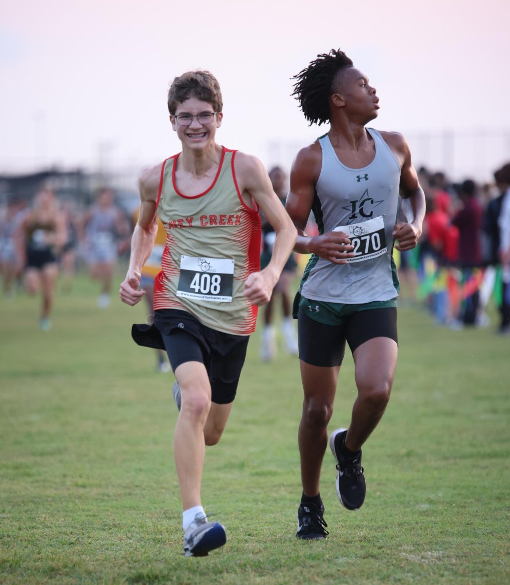 PUSH PUSH Junior Hunter Gary pushed himself to help place the team top 3 in the Longhorn Stampede meet on Sept. 18, 2025. “I saw the timer at the finish line and I was about to get a PR and that motivated me to sprint as hard as I could,” Gary said. “This season has been a lot slower than last and I'm proud of my progress.”