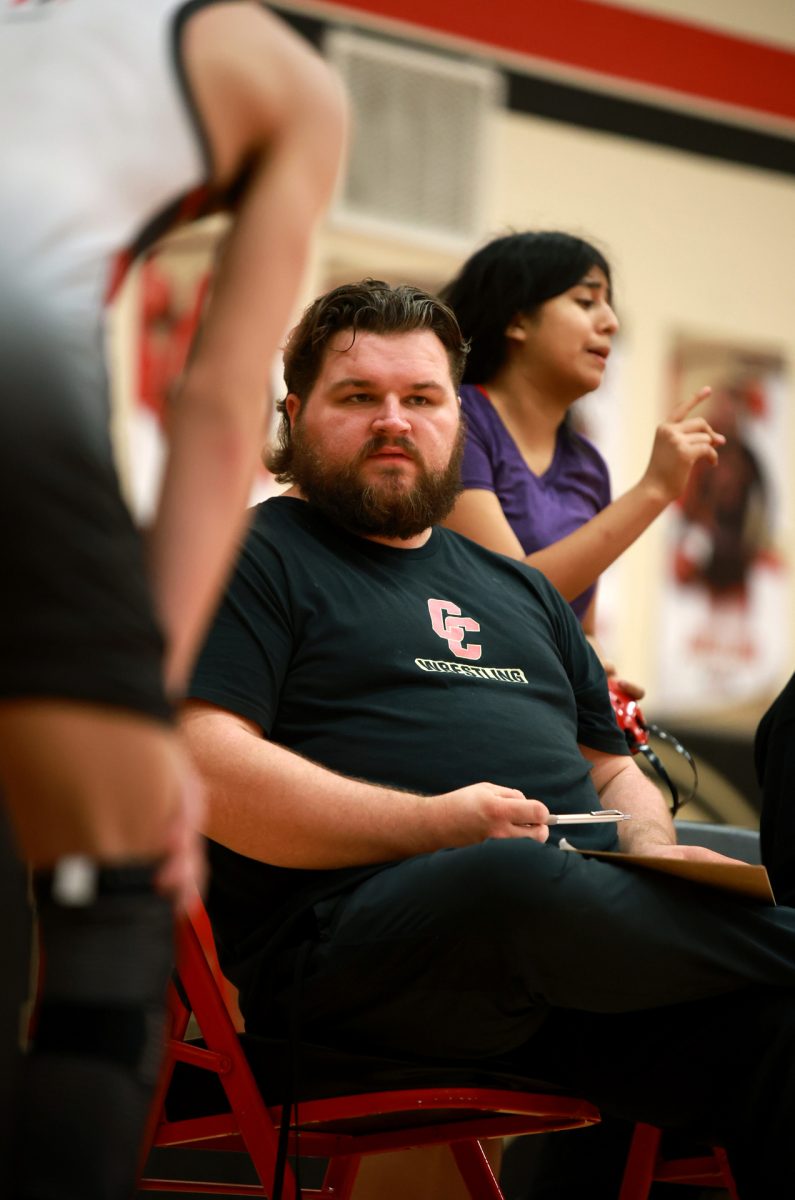INSPIRATION. Wrestling instructor Coach Sarhage giving one of his players a pep talk during the match on Jan 8, 2026. Sarhage ensured the player knew what the strategy was before going on the mat.